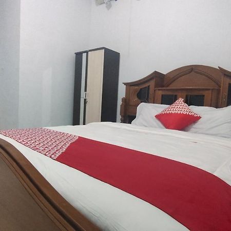 Oyo 90157 Griya Andon Syariah Ξενοδοχείο Cirebon Εξωτερικό φωτογραφία
