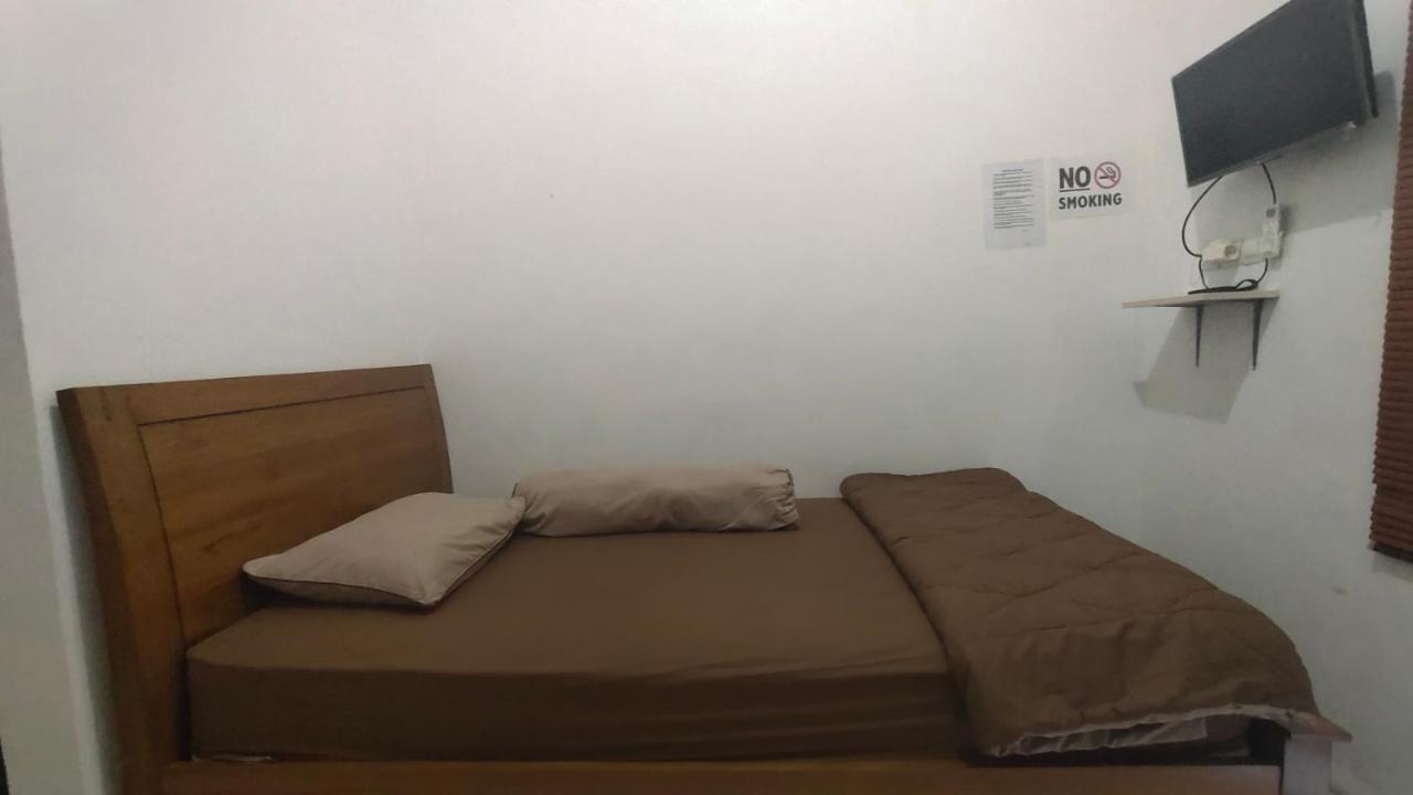 Oyo 90157 Griya Andon Syariah Ξενοδοχείο Cirebon Εξωτερικό φωτογραφία
